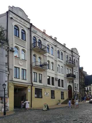 Апартаменты Apartments on Andriyivskyy Descent ·SELF CHECK IN Киев Апартаменты-студио-8